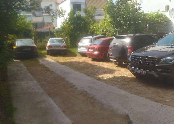 Pelekan Rooms And Apartments Athina 23